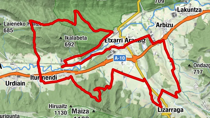 Weg zu den Eichen - Camping Arbizu Route 7