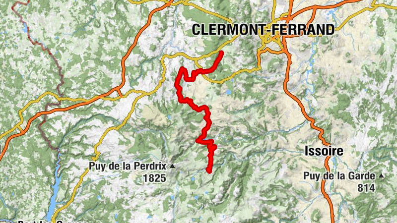 Le G.R. - Gite d'Étape de Pessade - Église Saint-Roch - Besse