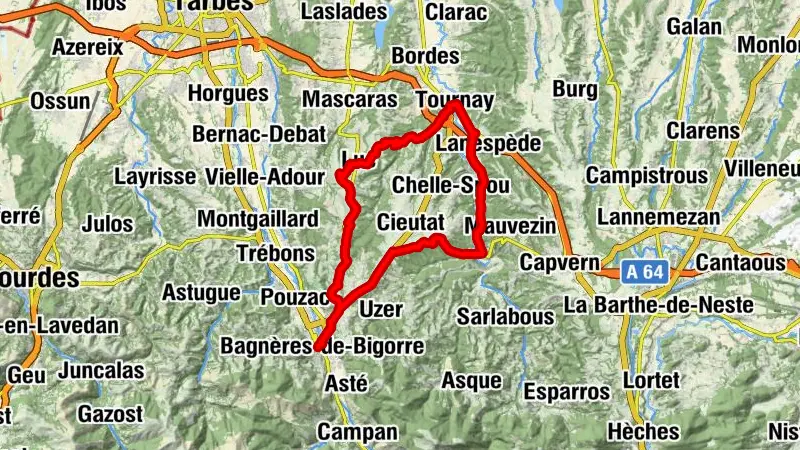 Tournay über Escaladieu und die Hänge von Luc
