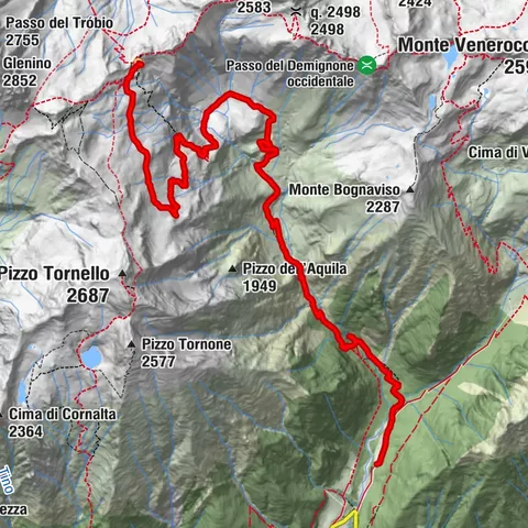 Dal parcheggio di Ronco al Rifugio Nani Tagliaferri.
